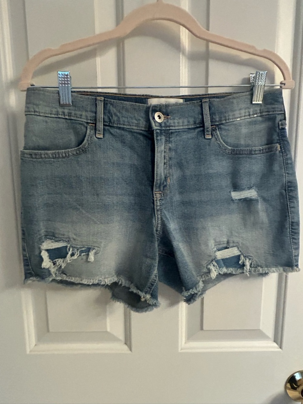 NWOT-Girls abercrombie kids light blue distressed jean shorts